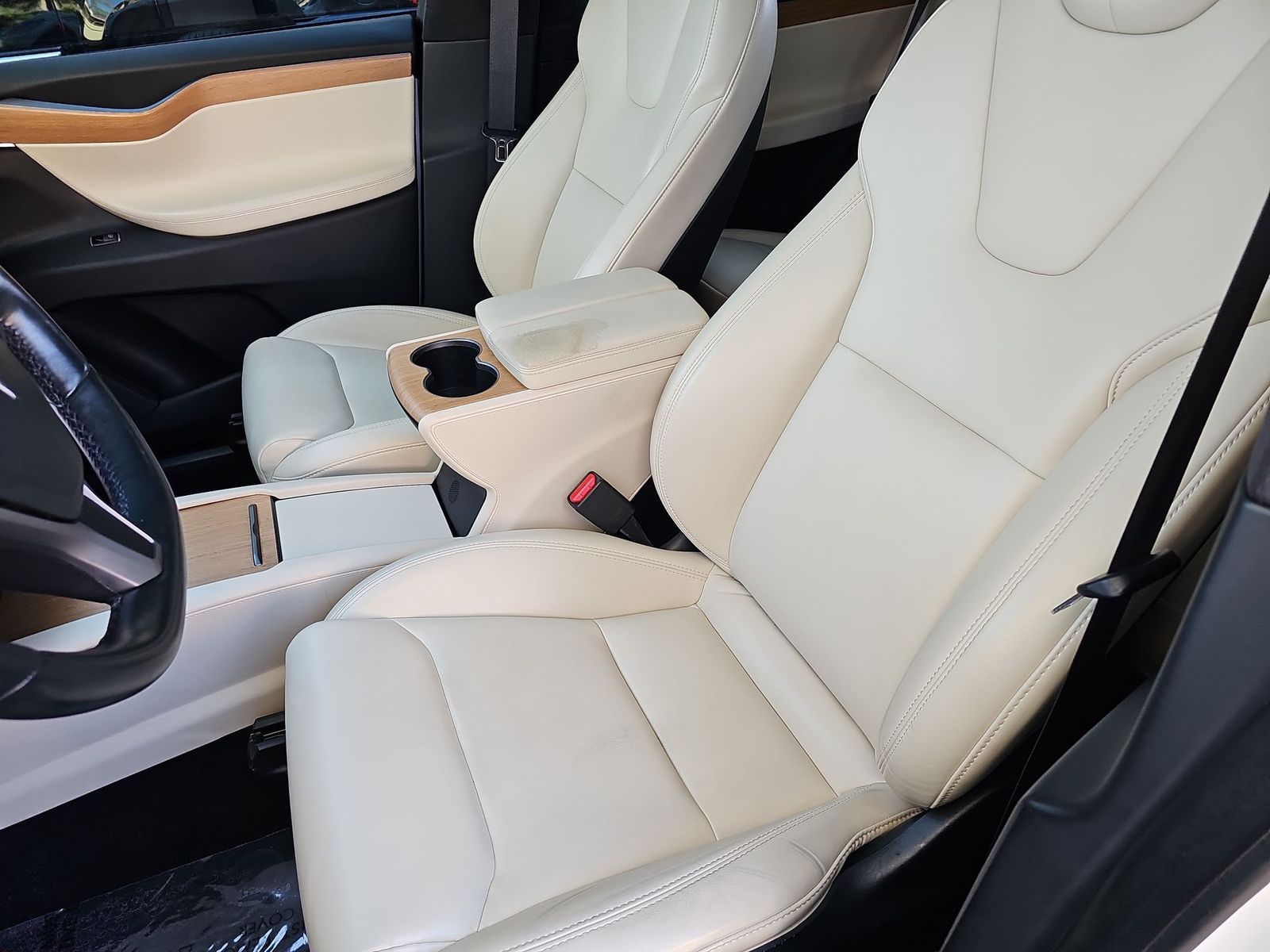 Thumbnail: 2020 Tesla Model X - 15