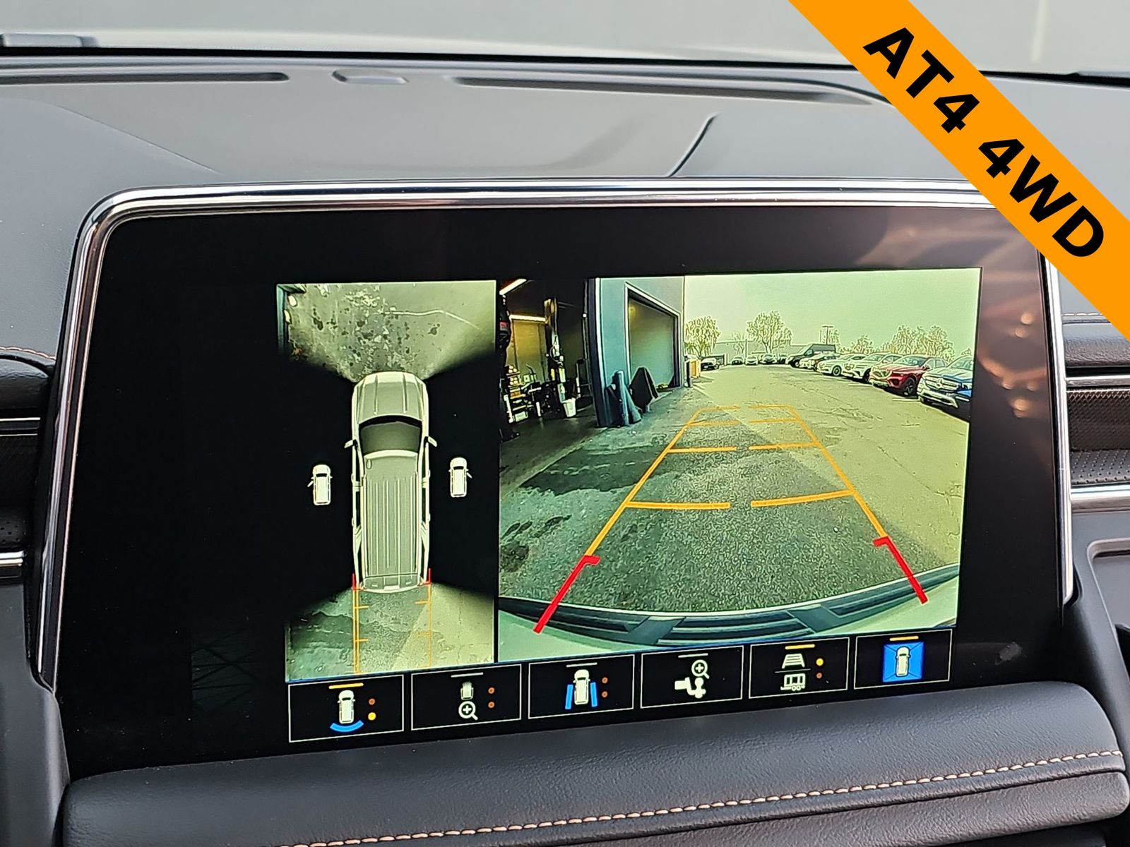 Thumbnail: 2024 GMC Yukon - 26