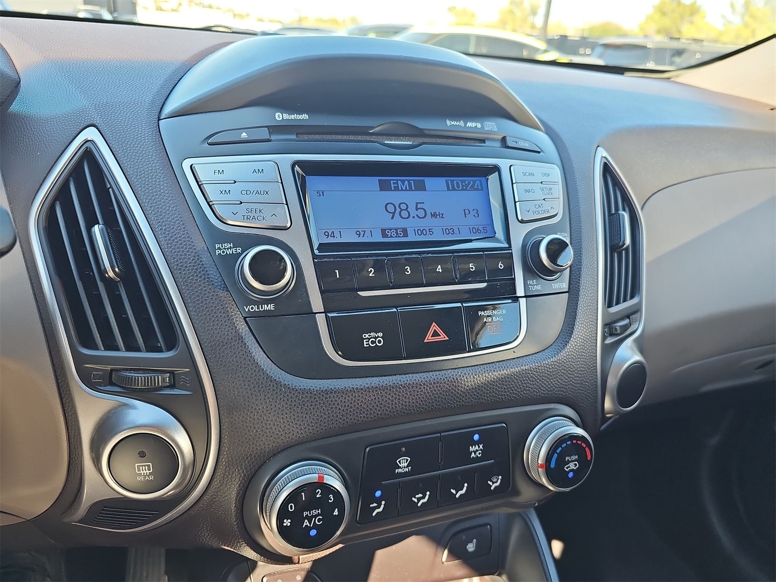 Thumbnail: 2013 Hyundai Tucson - 20