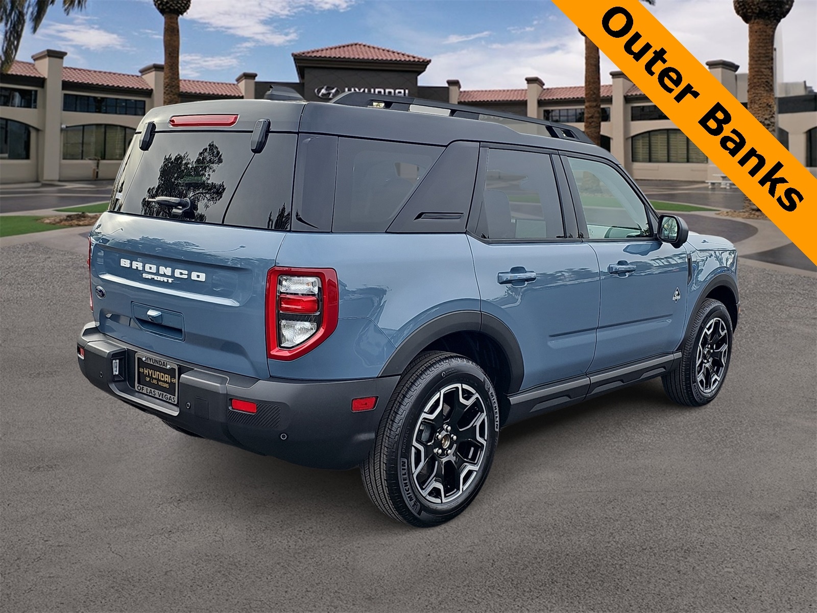 Thumbnail: 2025 Ford Bronco Sport - 8