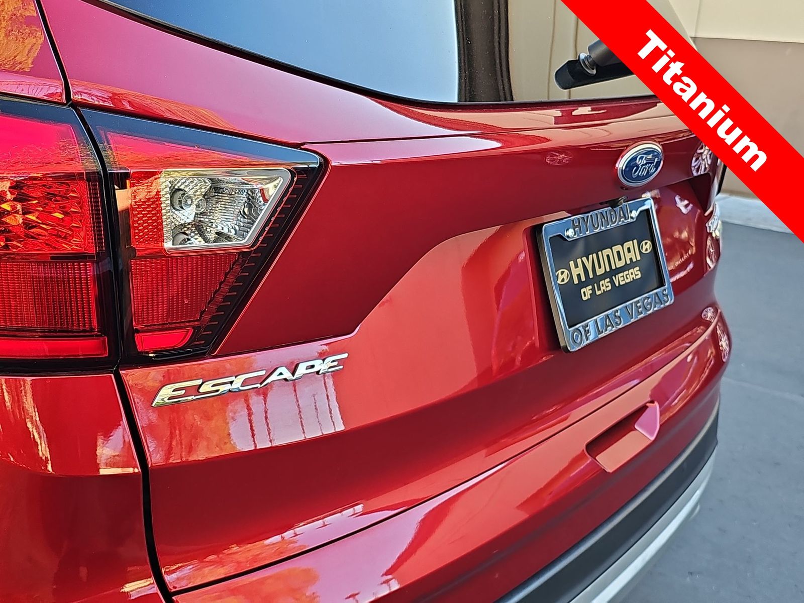 Thumbnail: 2019 Ford Escape - 11