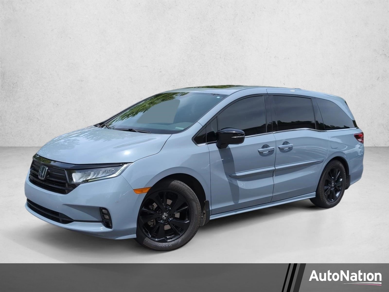2023 Honda Odyssey SPORT's photo