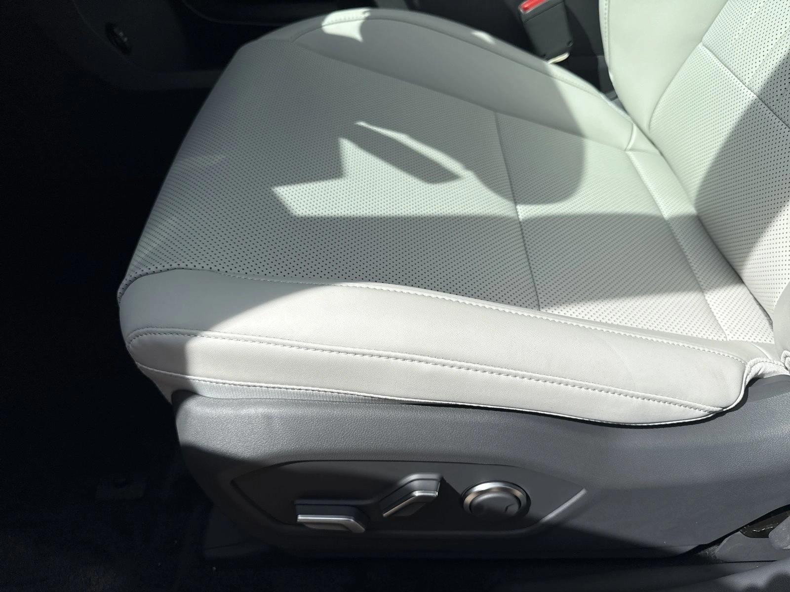 2026 Hyundai Santa Fe SEL - Photo 4