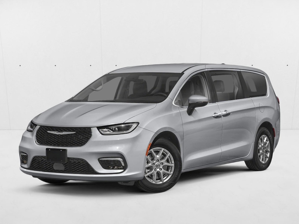 Used 2024 Chrysler Pacifica Limited Mini-van Passenger