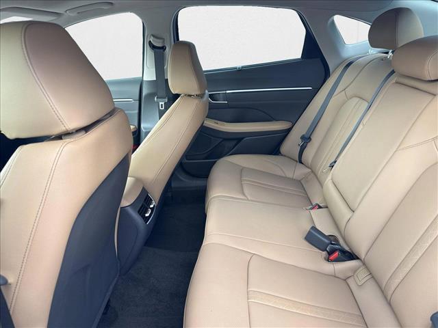 2025 Hyundai Sonata Hybrid Limited - Photo 16