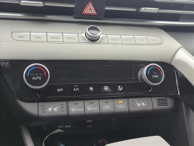 2025 Hyundai Elantra Limited - Photo 12