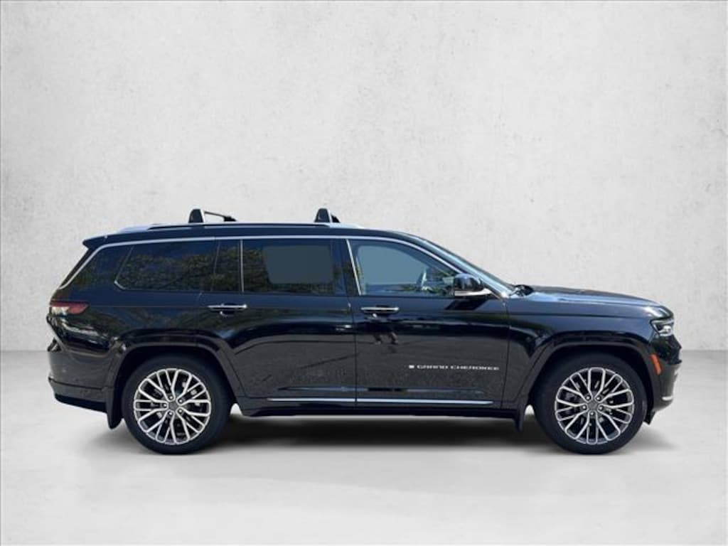 Used 2022 Jeep Grand Cherokee L Summit Reserve Sport Utility