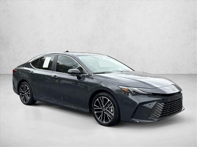 2025 Toyota Camry XLE photo 3
