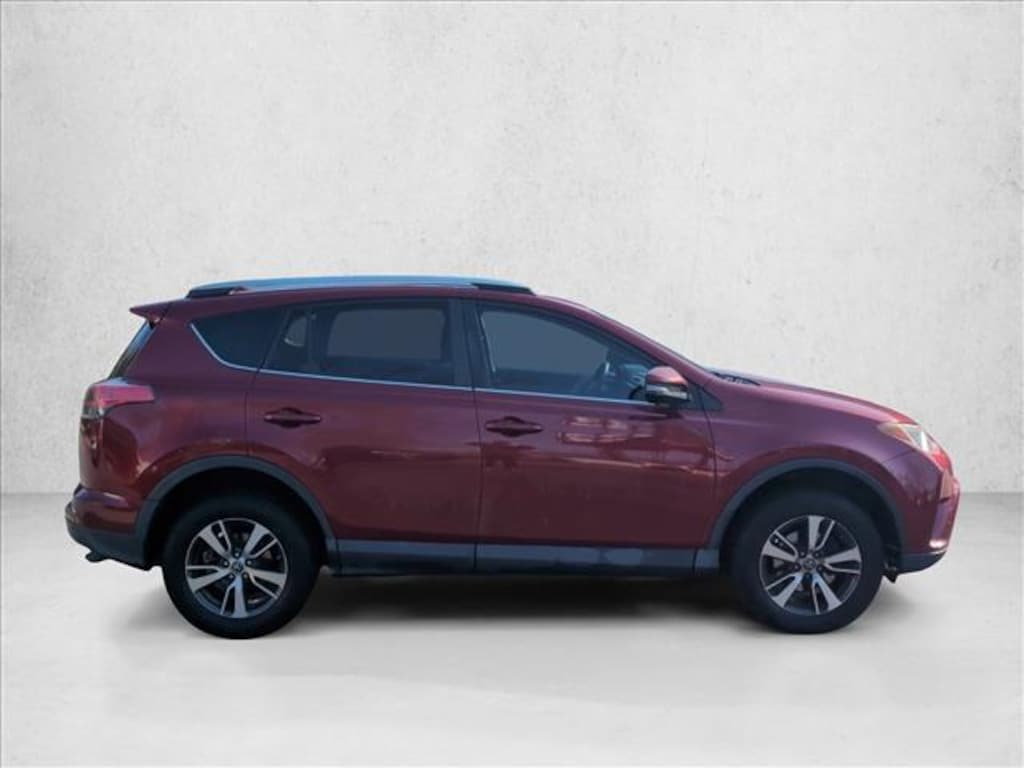 Used 2018 Toyota RAV4 XLE Sport Utility