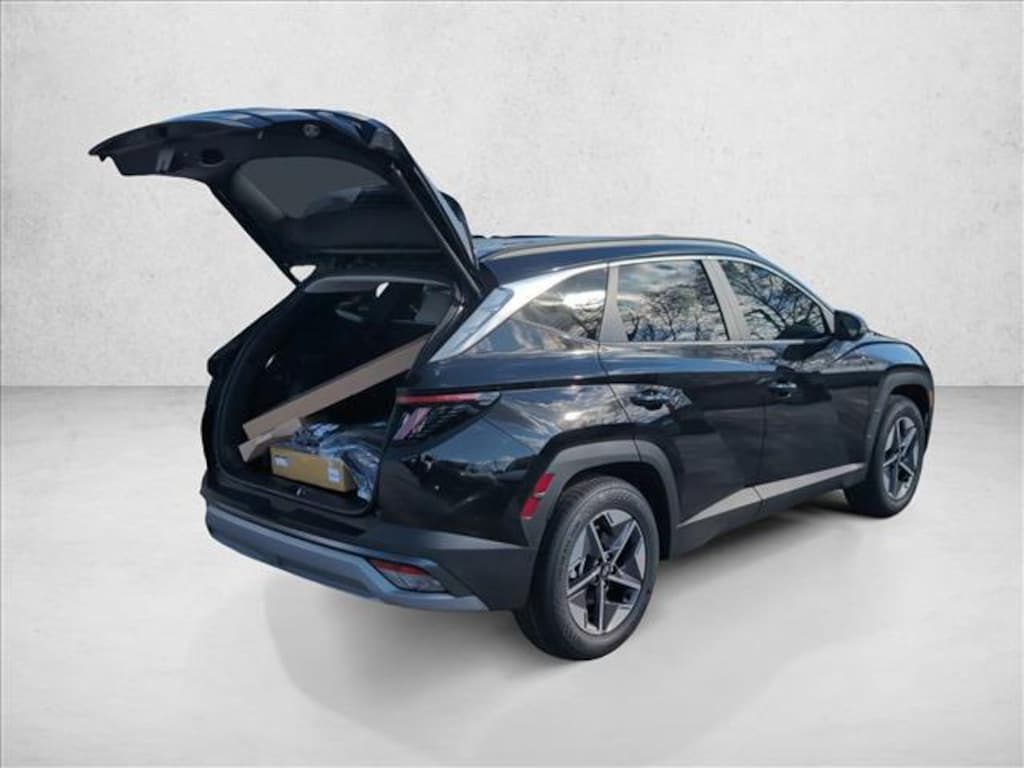 New 2026 Hyundai Tucson SEL Premium FWD Sport Utility