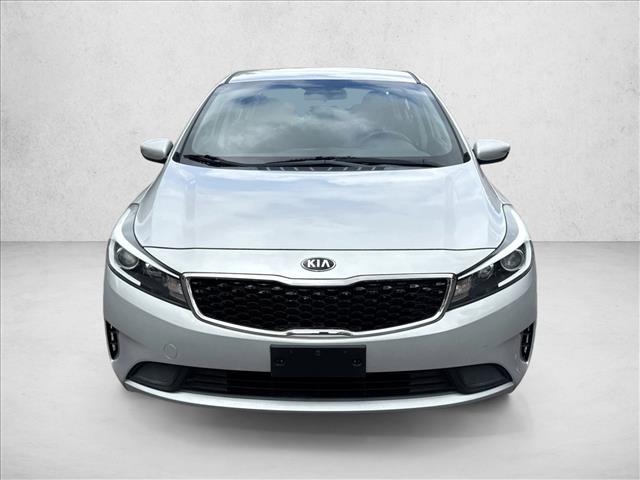 2017 Kia Forte LX Base photo 2