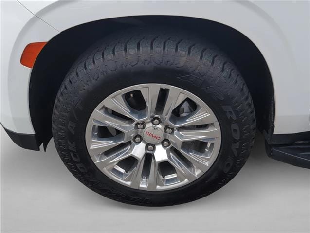 2023 GMC Yukon Denali - Photo 26