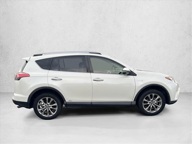 2017 Toyota RAV4 Hybrid Limited photo 4