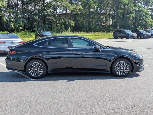 2023 Hyundai Sonata Hybrid Limited photo 4