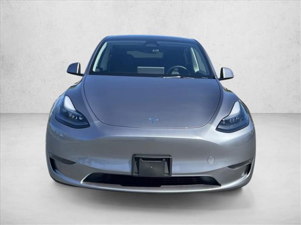 Used 2025 Tesla Model Y Long Range Sport Utility