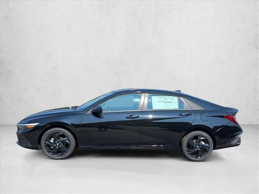 New 2026 Hyundai Elantra SEL Sport 4dr Car
