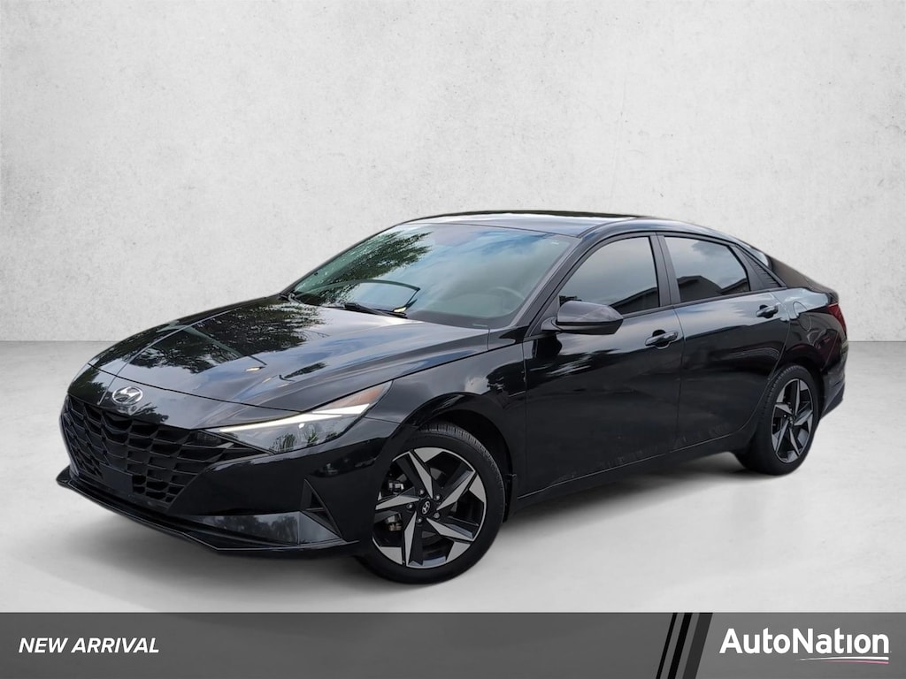 Used 2023 Hyundai Elantra SEL 4dr Car