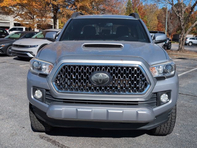 2019 Toyota Tacoma TRD Sport photo 2