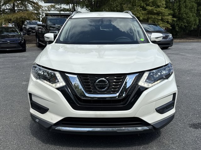 2018 Nissan Rogue SV photo 2