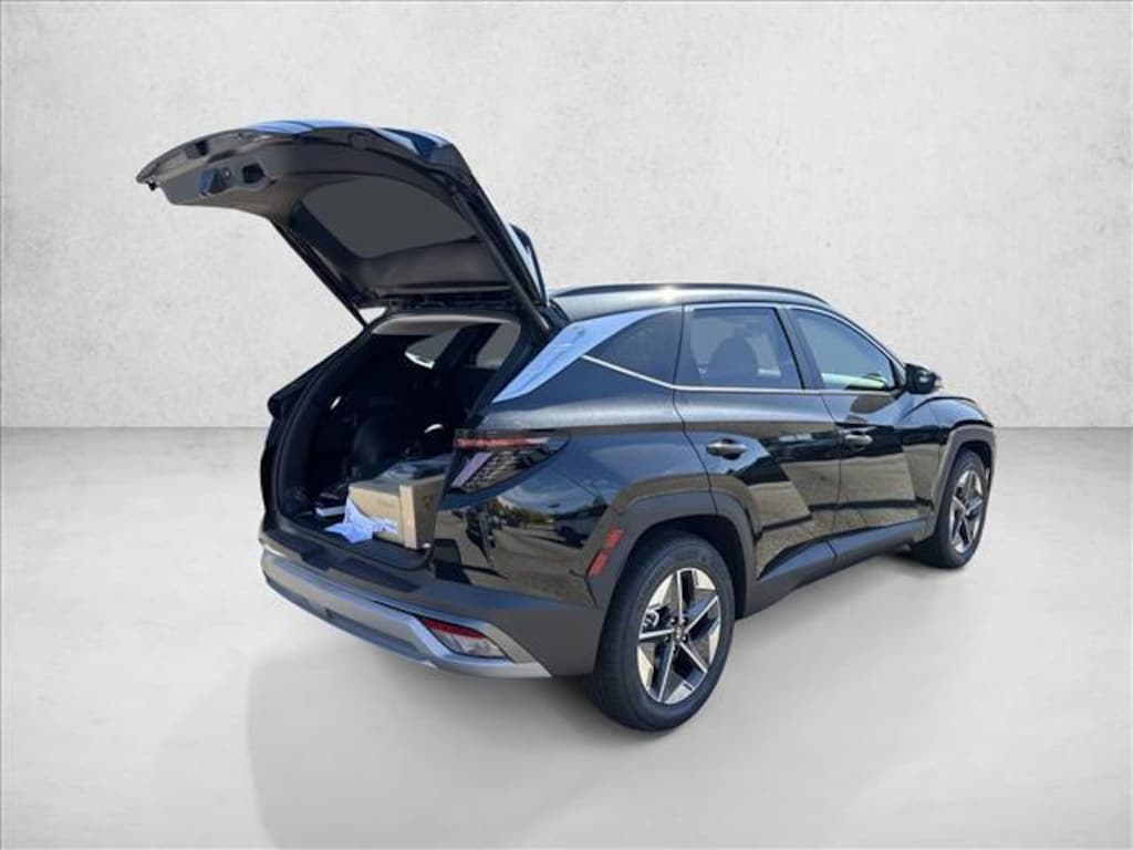 New 2026 Hyundai Tucson SEL Premium FWD Sport Utility