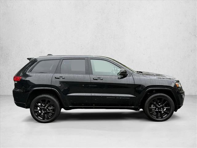 2018 Jeep Grand Cherokee Altitude Sport photo 4