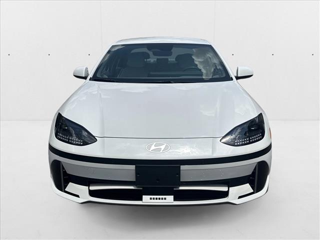 2023 Hyundai Ioniq 6 SEL photo 2