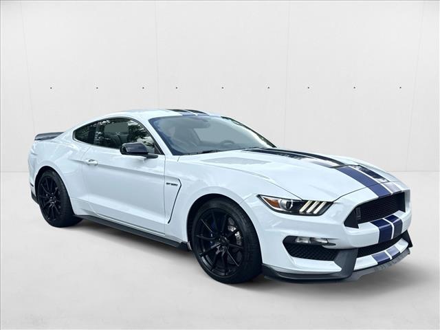 2016 Ford Mustang Shelby GT350 photo 2