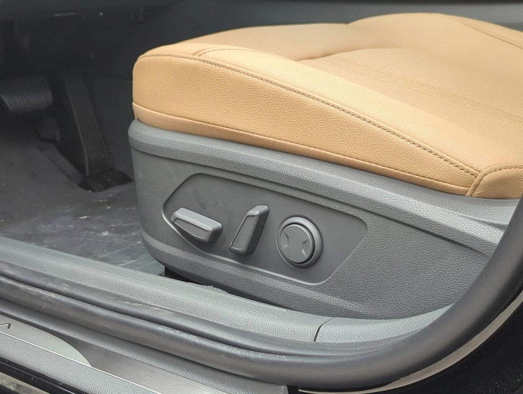 Certified 2025 Hyundai Sonata Hybrid Limited 4dr Car