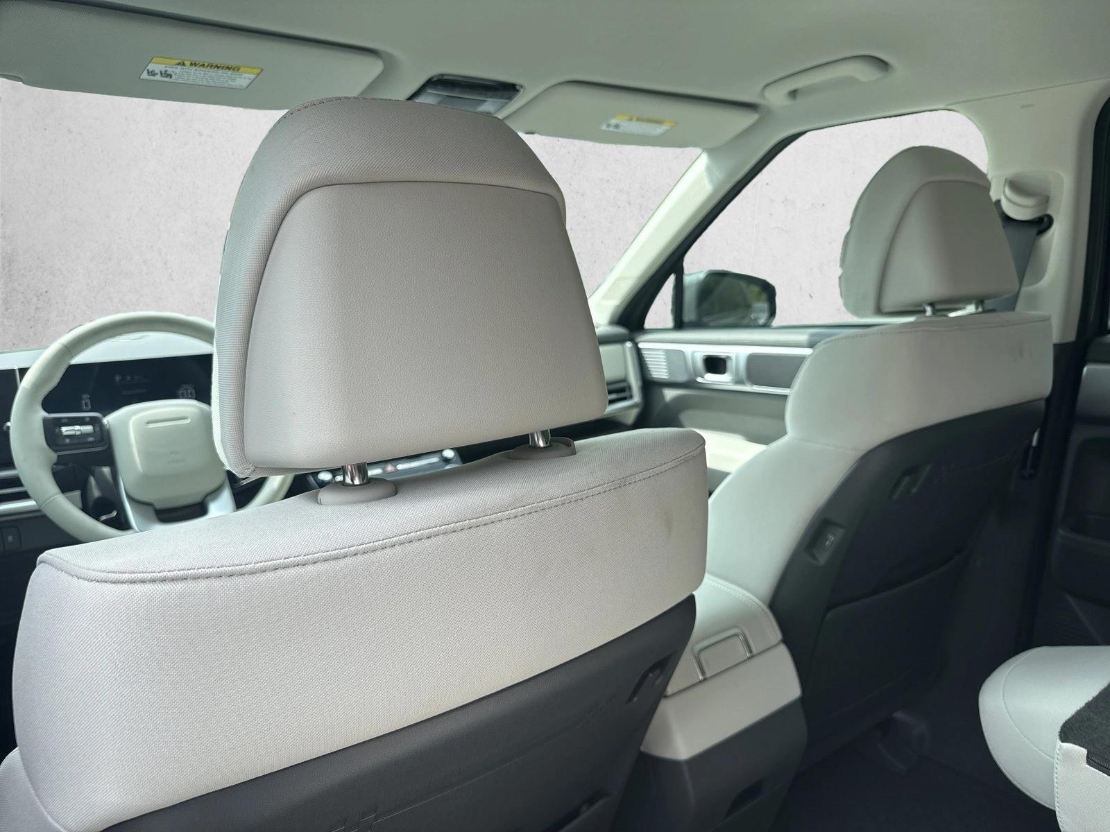 2026 Hyundai Santa Fe SE - Photo 16
