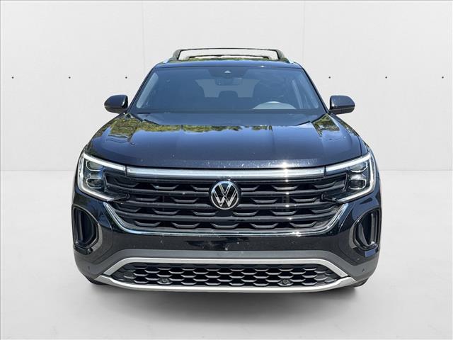 2024 Volkswagen Atlas Cross Sport SE Technology photo 2