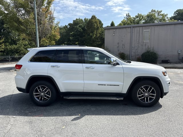 2017 Jeep Grand Cherokee Limited Sport photo 2