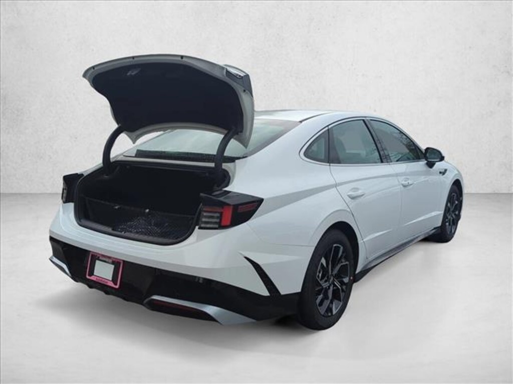 Certified 2025 Hyundai Sonata SEL 4dr Car