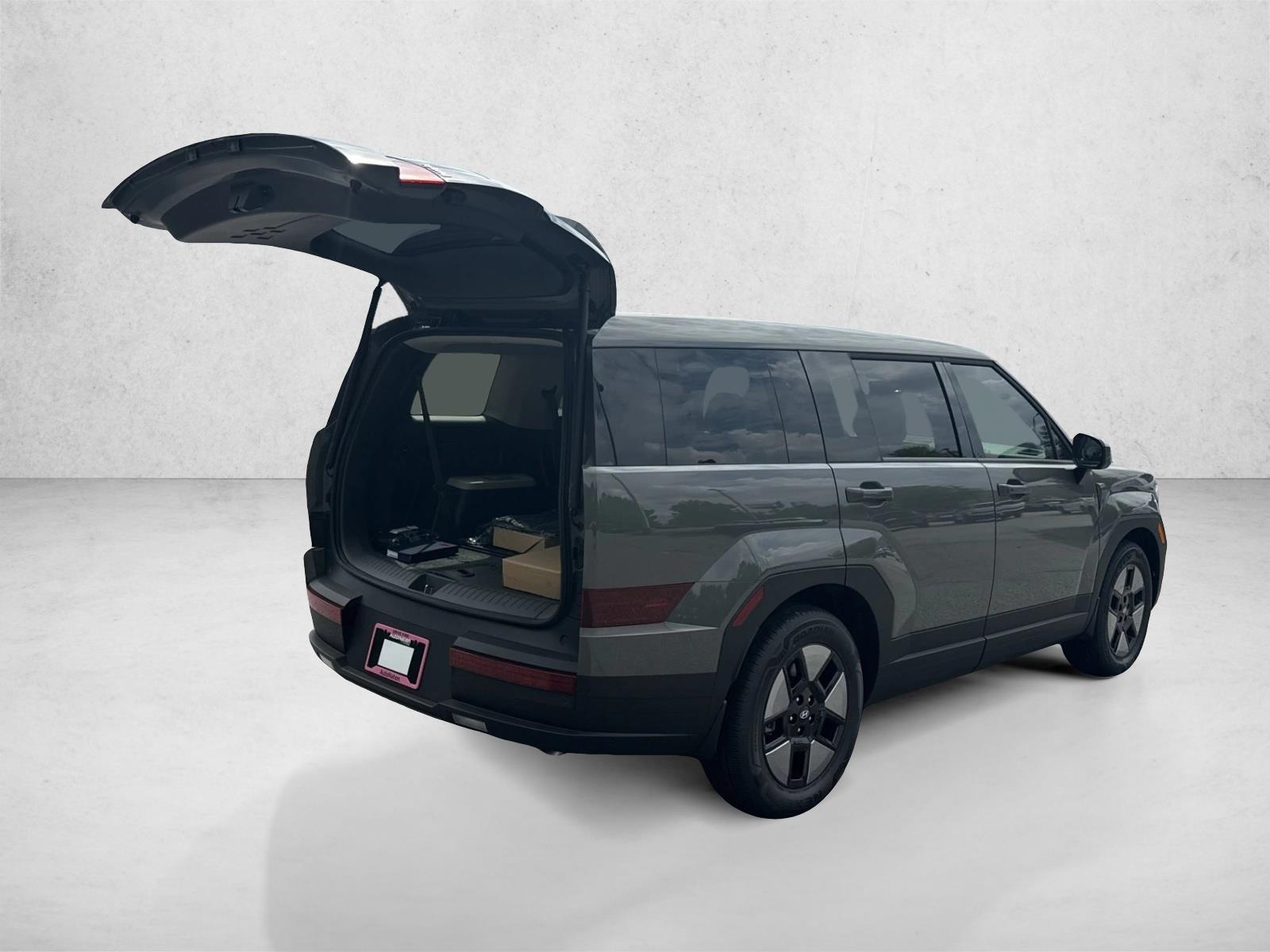 2026 Hyundai Santa Fe SE - Photo 2