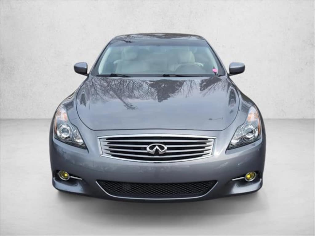Used 2015 INFINITI Q60 Convertible 2dr Car