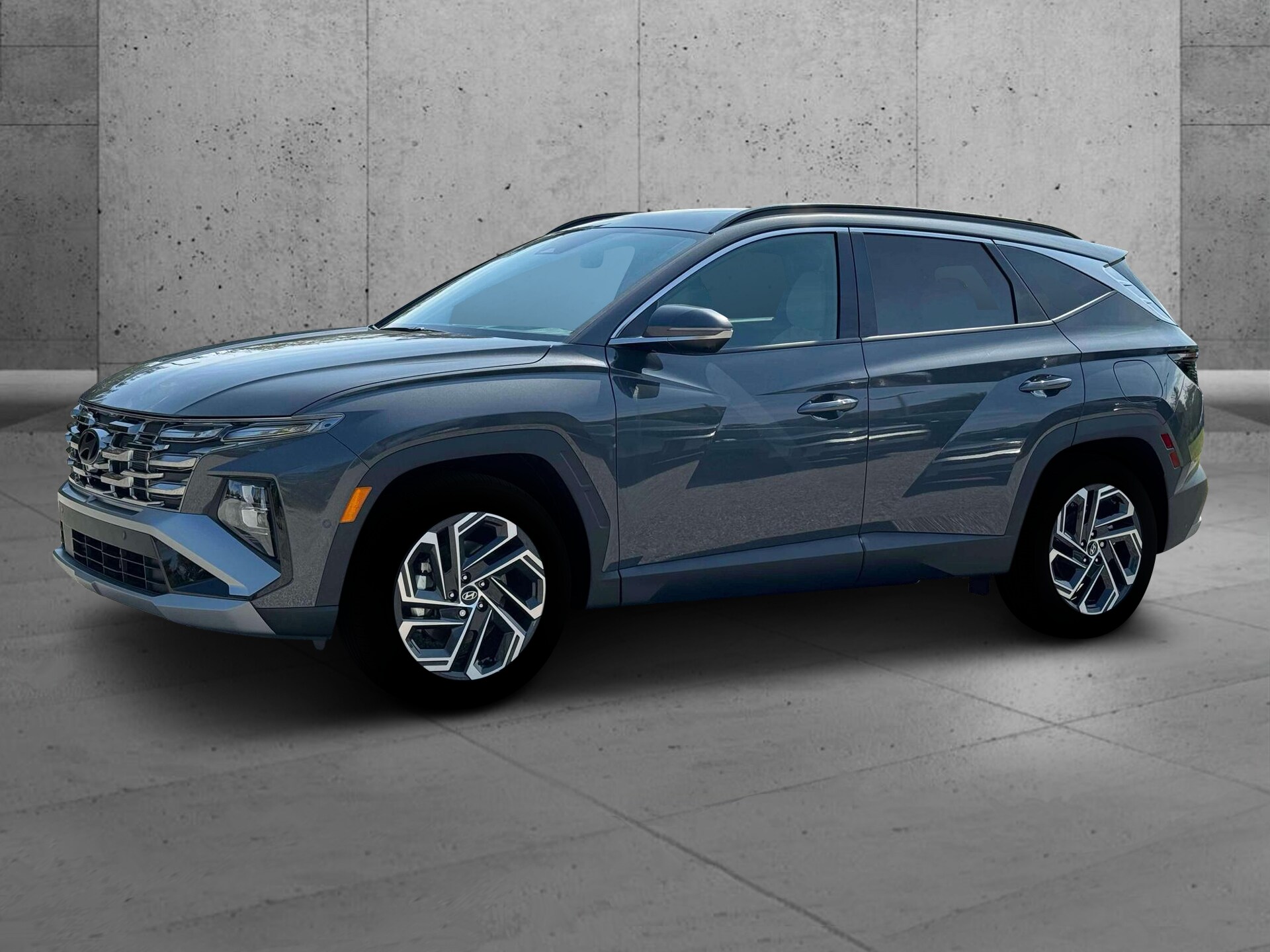 2025 Hyundai Tucson Limited photo 2