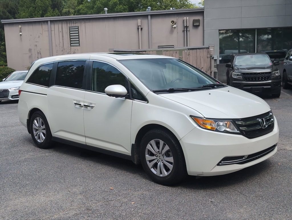 Used 2016 Honda Odyssey EX-L Mini-van Passenger