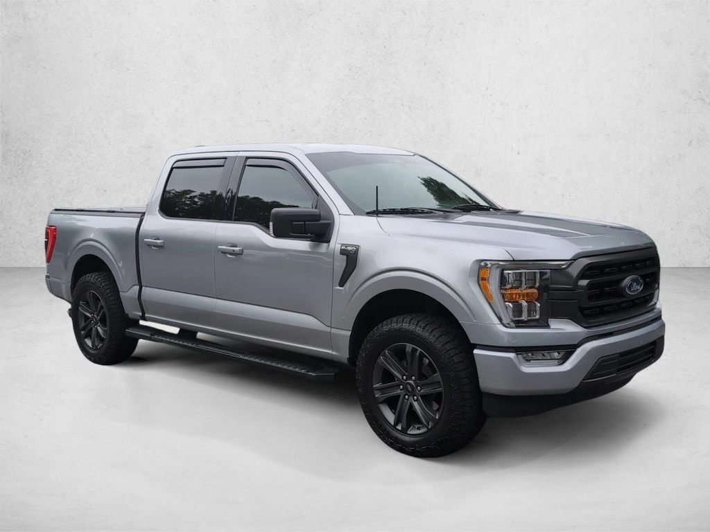 Used 2023 Ford F-150 XLT Crew Cab Pickup