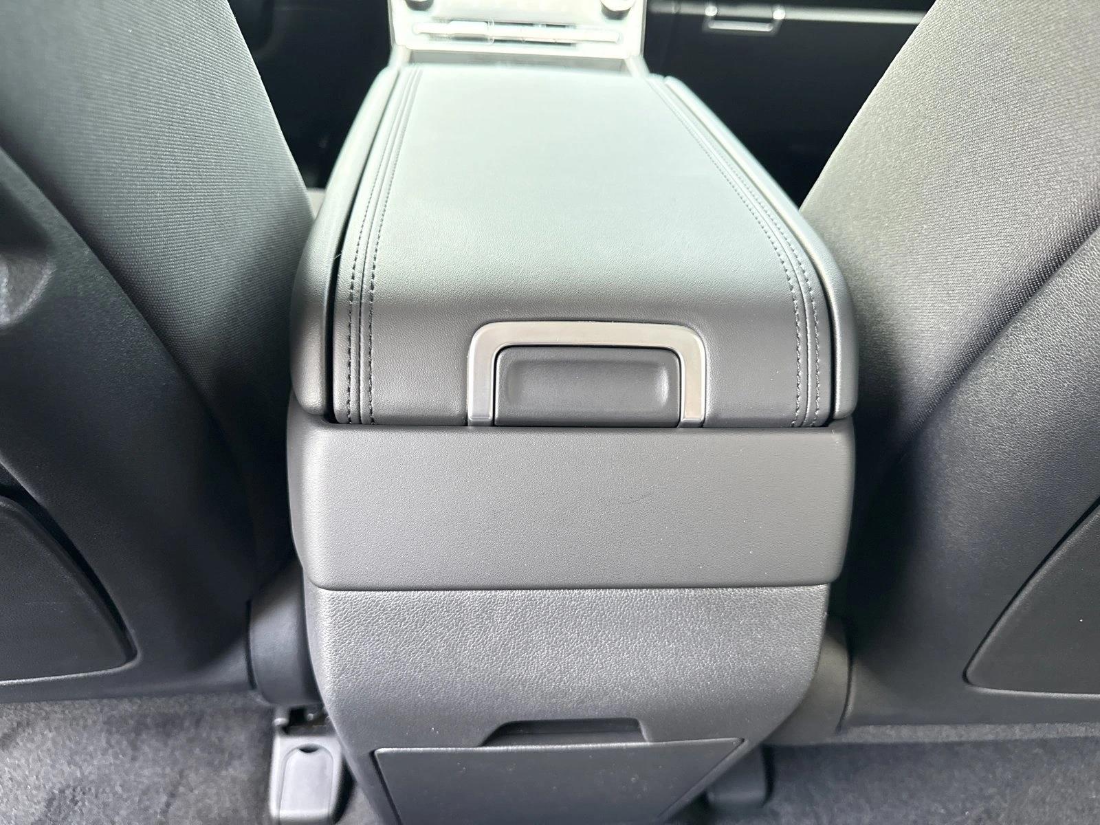 2026 Hyundai Santa Fe SE - Photo 16