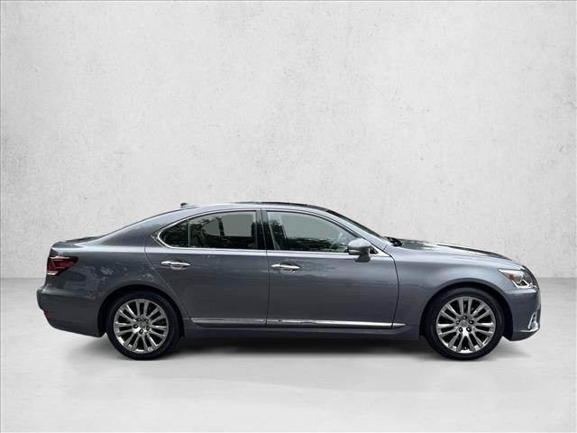 2015 Lexus LS 460 photo 4