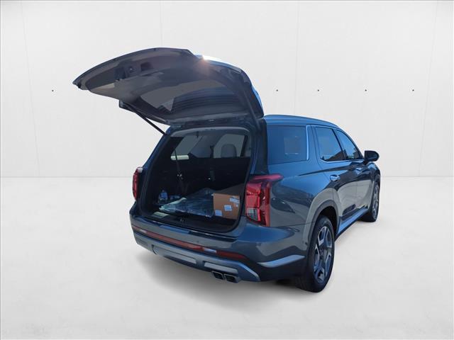 2025 Hyundai Palisade SEL photo 2