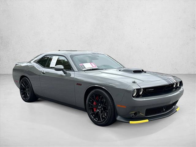 2023 Dodge Challenger R/T Scat Pack photo 3