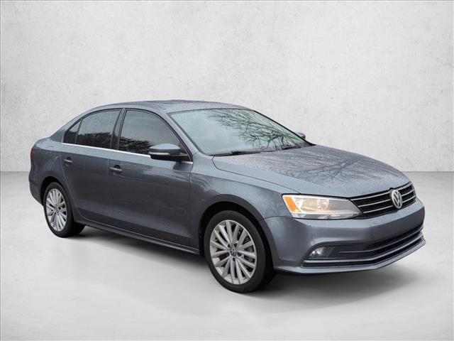 2016 Volkswagen Jetta 1.8T SEL photo 3