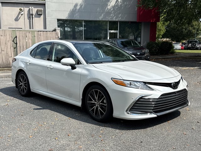 2024 Toyota Camry XLE photo 3