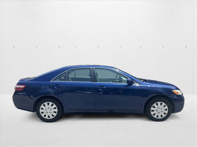 2009 Toyota Camry LE photo 4