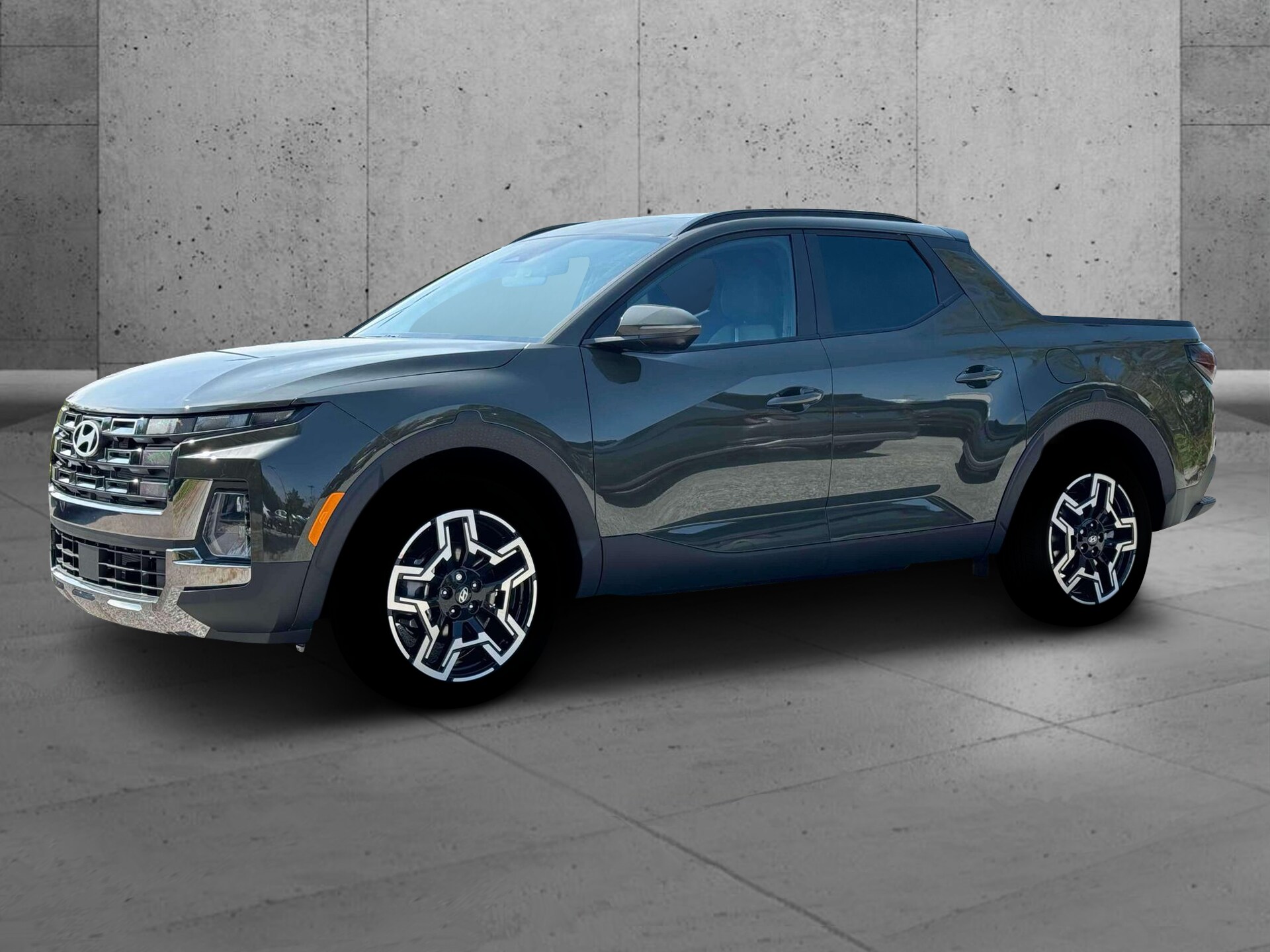 2025 Hyundai Santa Cruz Limited photo 2