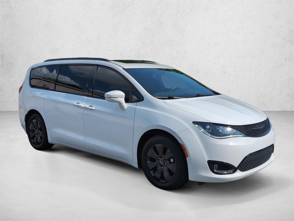 Used 2020 Chrysler Pacifica Hybrid Limited Mini-van Passenger