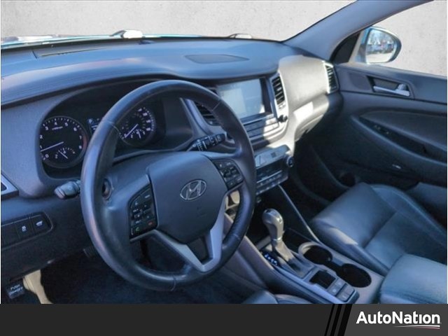 2017 Hyundai Tucson Limited's photo