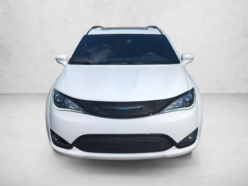 Used 2020 Chrysler Pacifica Hybrid Limited Mini-van Passenger