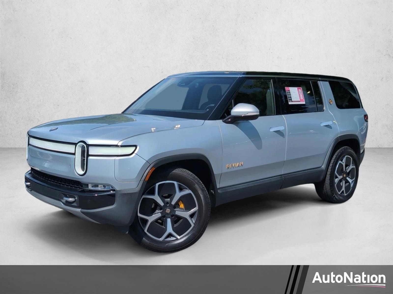 2023 Rivian R1S Adventure Quad-Motor Large Pack's photo