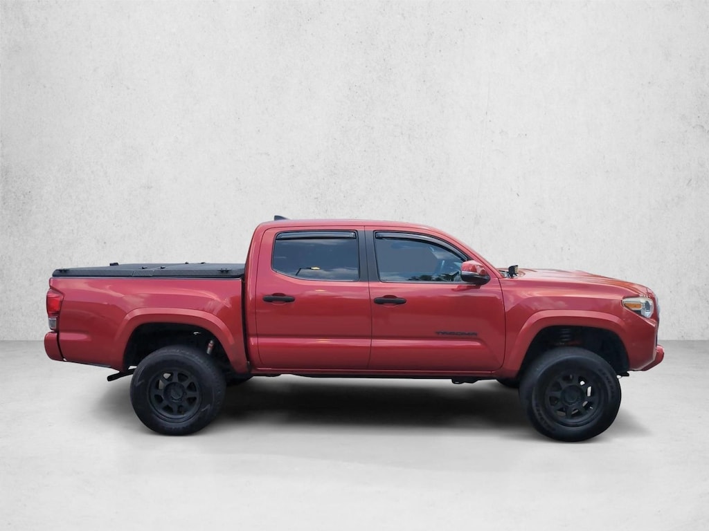 Used 2016 Toyota Tacoma TRD Sport Crew Cab Pickup